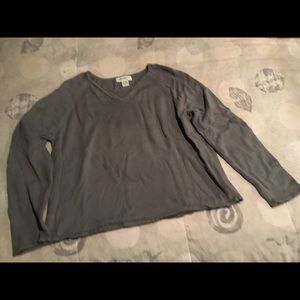 Eddie Bauer L women’s v-neck sweater olive green